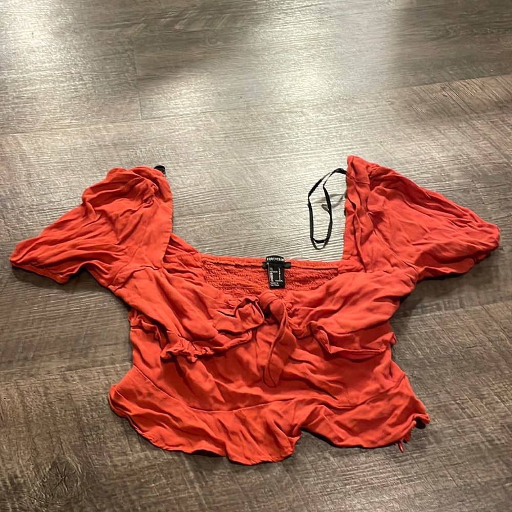 puff sleeve cropped top